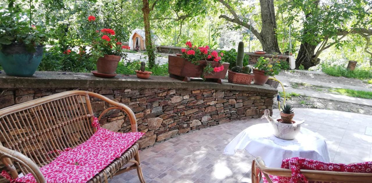 Agrifoglio B&B Con Giardino Aritzo Exterior photo